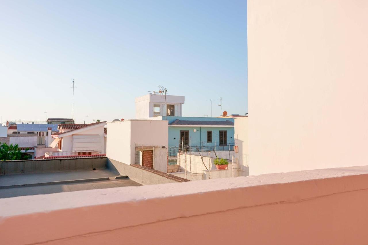 Bed And Breakfast Cairoli Exclusive Room San Pietro Vernotico Exterior foto